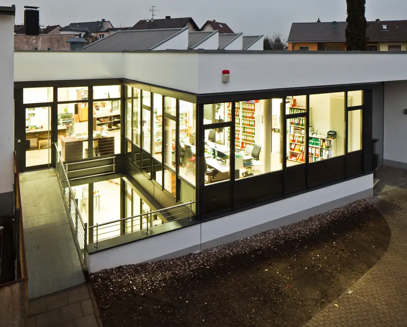 Neubau Druckerei im Ortskern